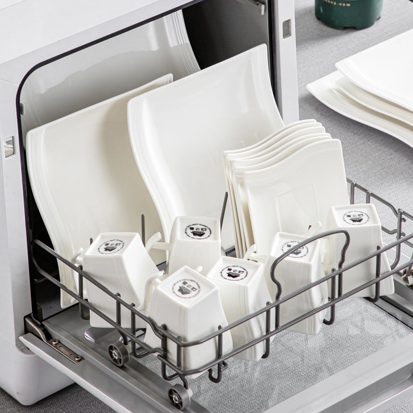 Malcasa Flora 30 Piece White Porcelain Dinnerware Set